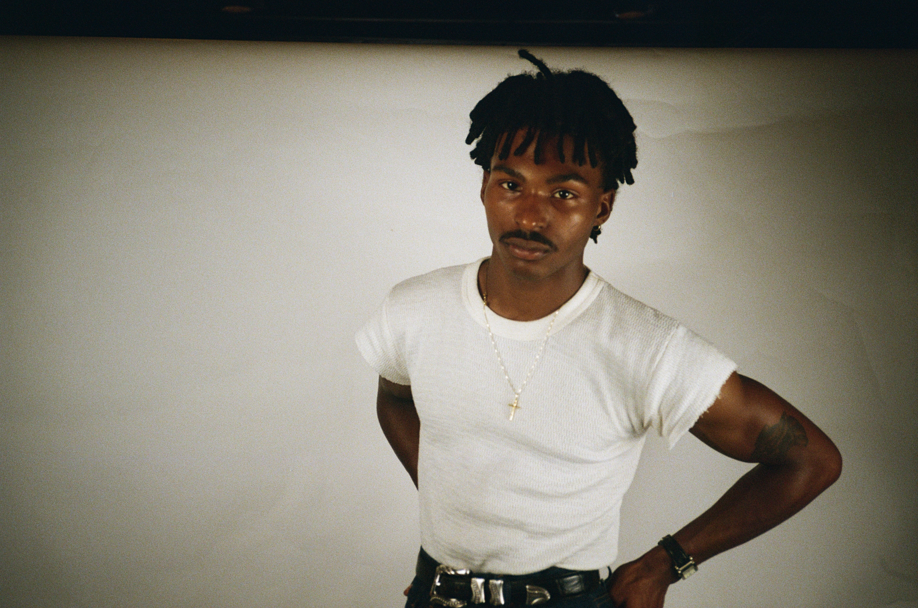 modelmarathon.tearyeyed